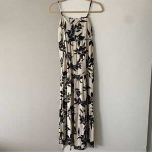 Maxi Beige floral Dress